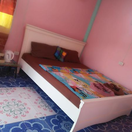 Lanta Danai Guesthouse Ko Lanta Zewnętrze zdjęcie